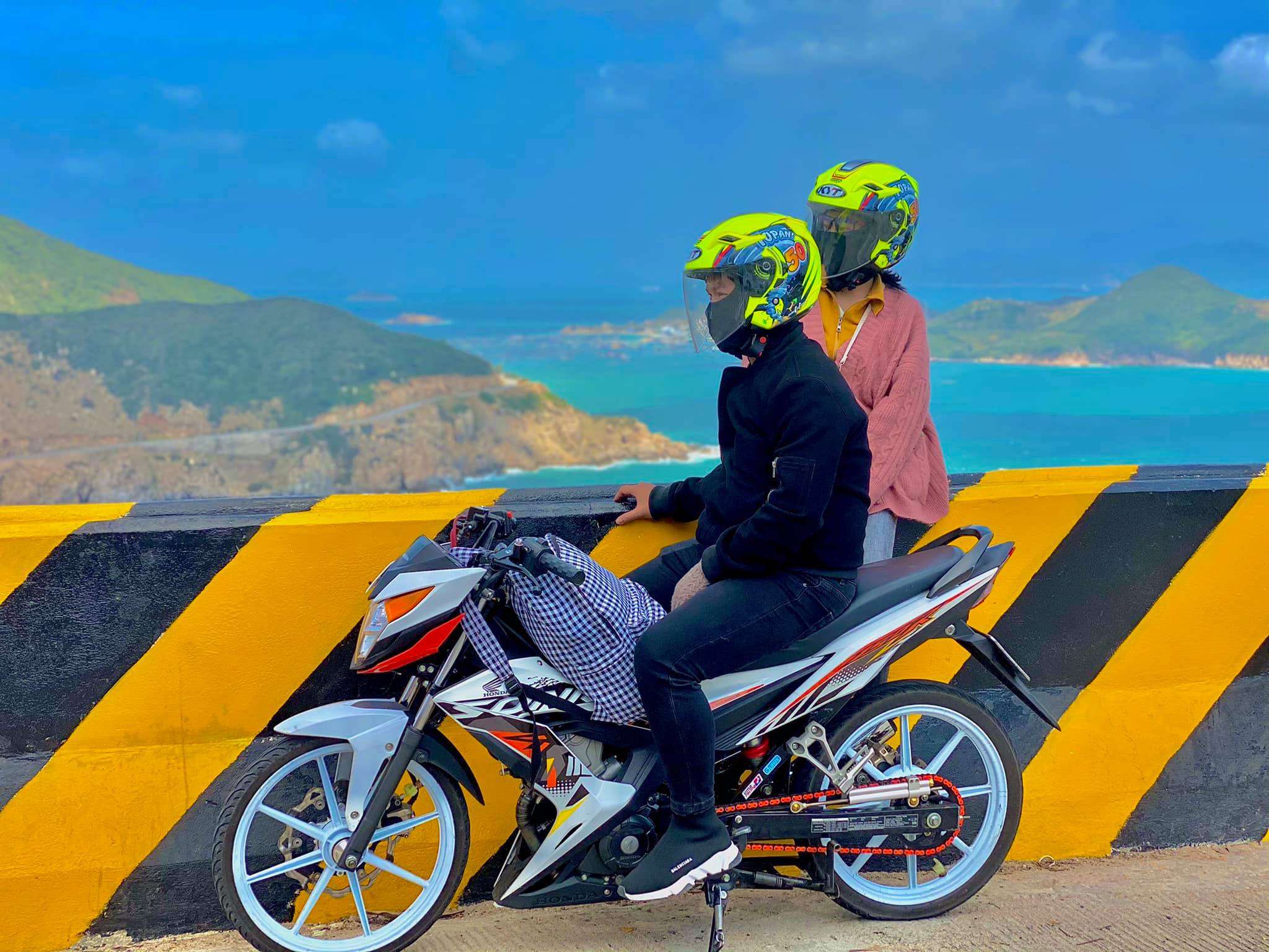 Mũ 3/4 KYT Venom Toppan