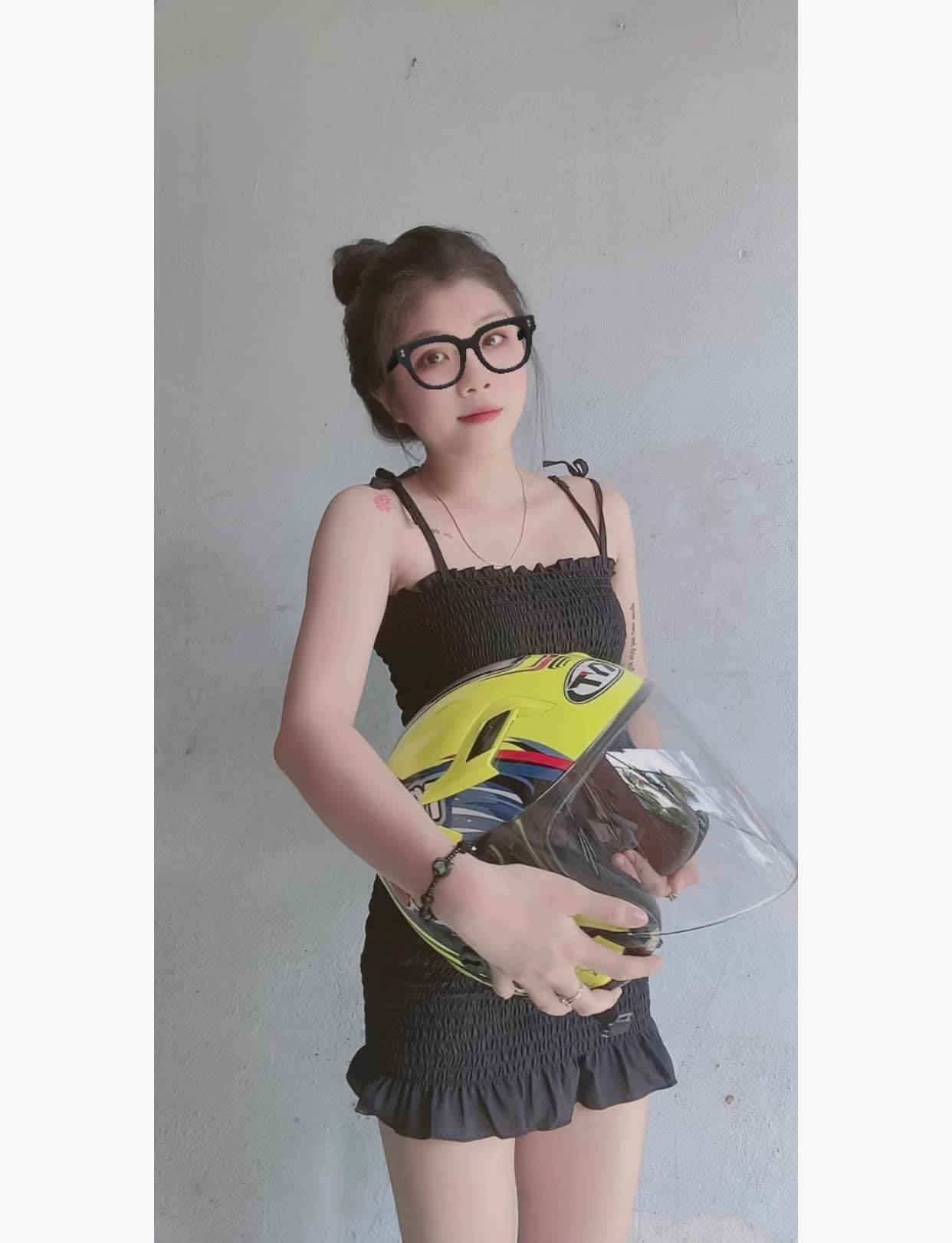 Mũ 3/4 KYT Venom Toppan