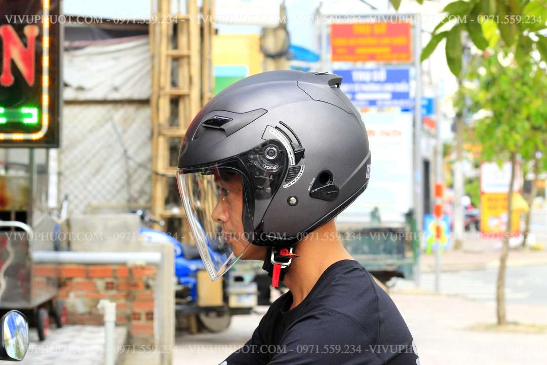 Mũ 3/4 KYT Venom Xám Đen