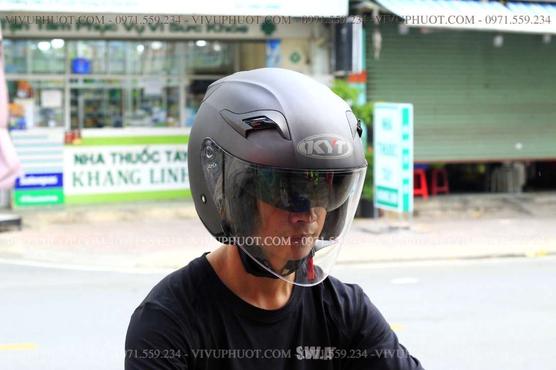 Mũ 3/4 KYT Venom Xám Đen