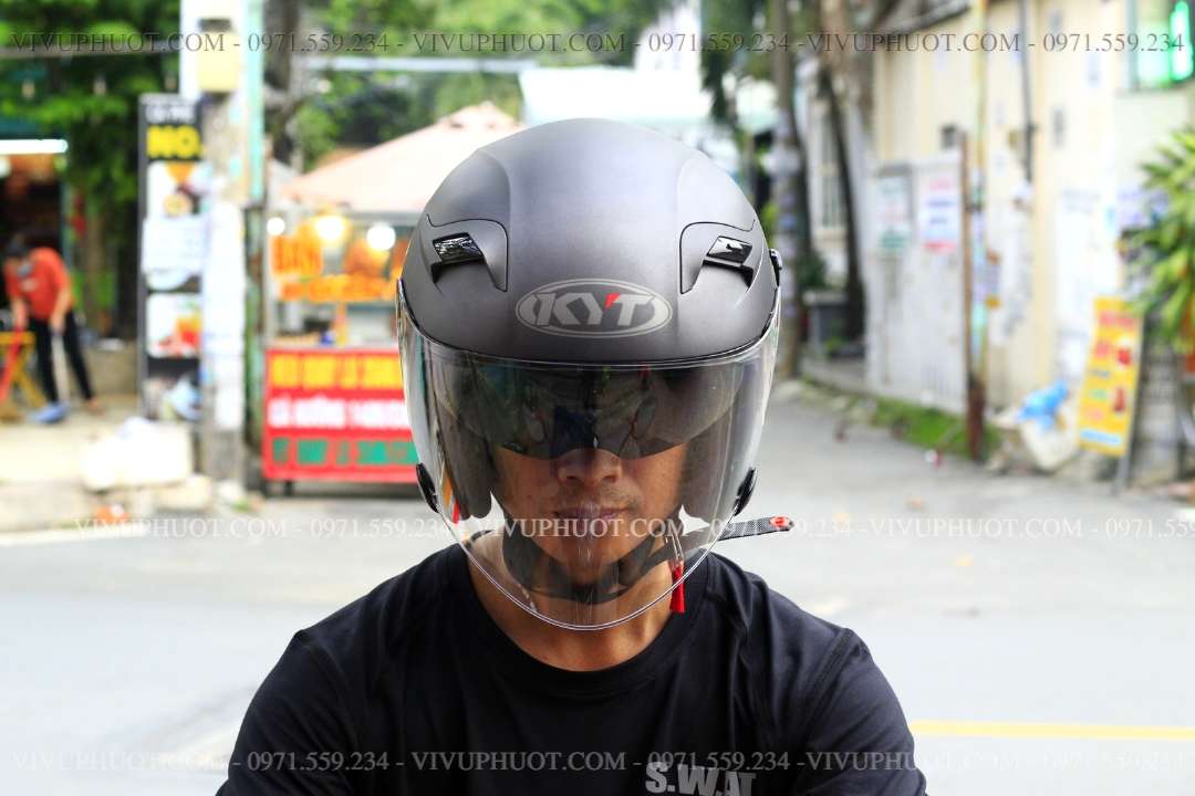 Mũ 3/4 KYT Venom Xám Đen